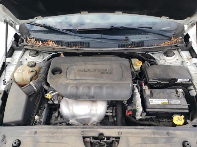 2015 Chrysler 200 - Image 11