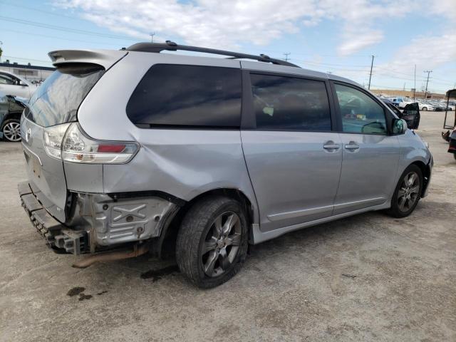 5TDXK3DC9BS164684 2011 TOYOTA SIENNA, photo no. 3