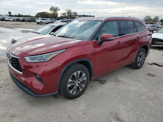 VIN 5TDGZRAH2MS061205 2021 Toyota Highlander, Xle no.1