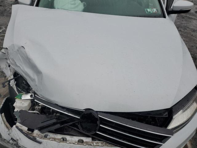 Lot #2505871476 2017 VOLKSWAGEN JETTA GLI salvage car