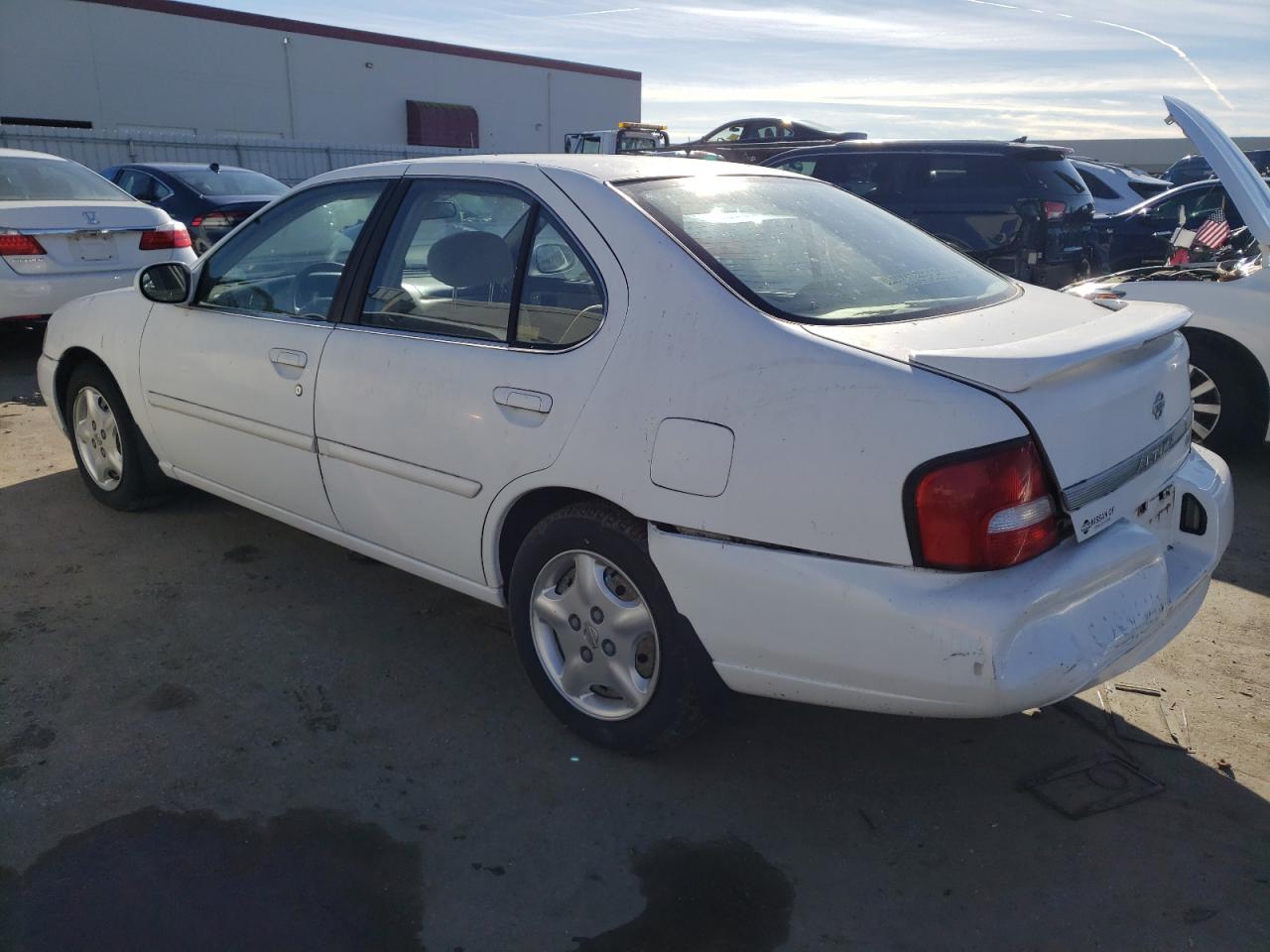 1N4DL01D8YC197557 2000 Nissan Altima Xe