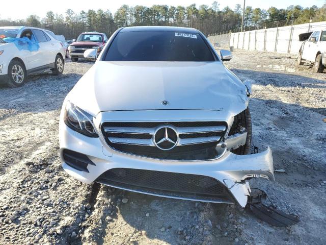  MERCEDES-BENZ E-CLASS 2019 Srebrny