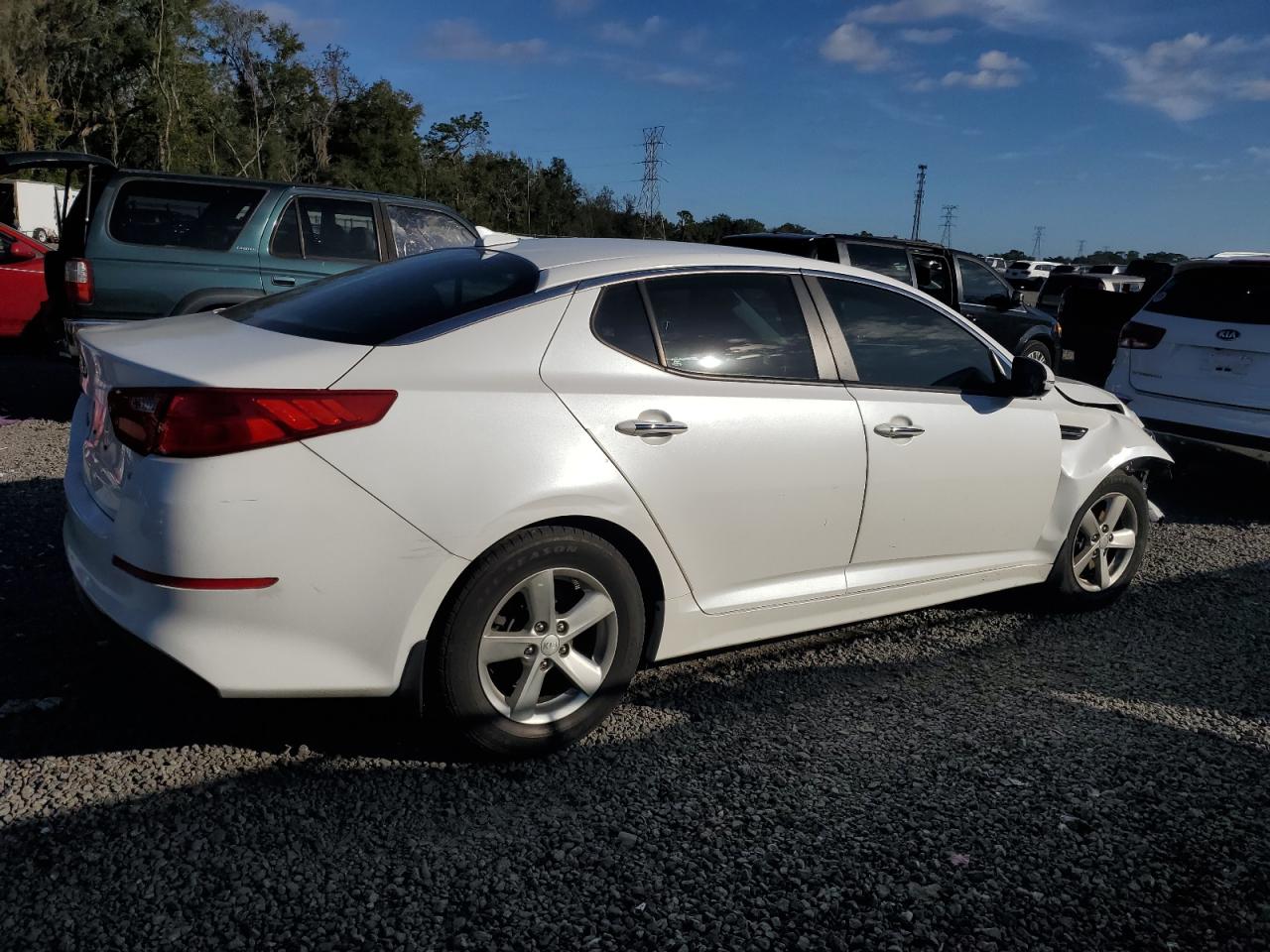 KNAGM4A73F5631646 2015 Kia Optima Lx