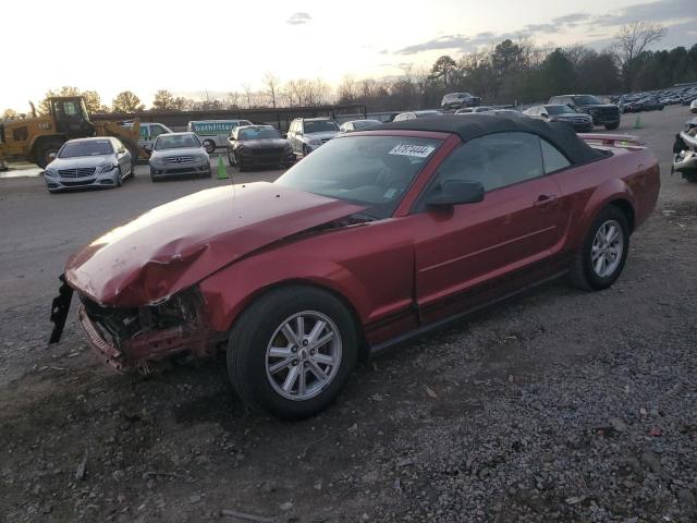 2005 Ford Mustang 