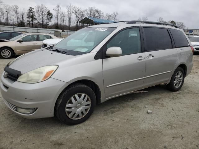 2004 Toyota Sienna XLE