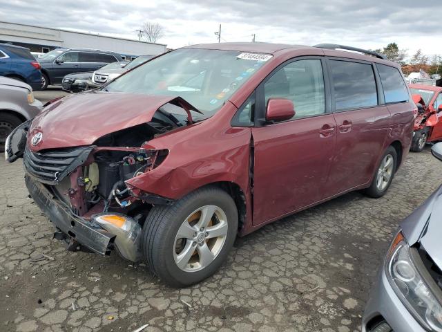 2014 Toyota Sienna LE