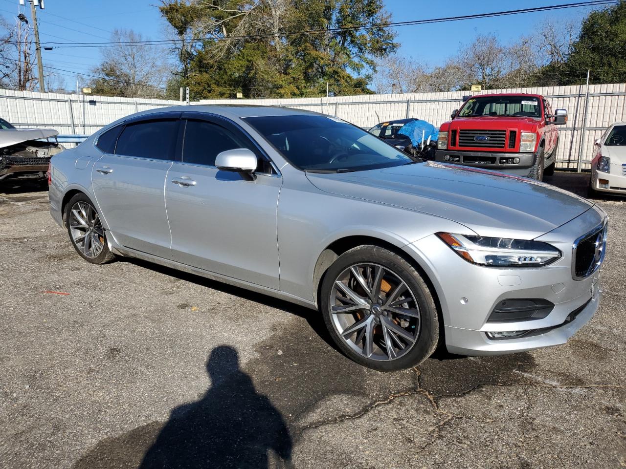 LVY982MK8JP022787 2018 Volvo S90 T5 Momentum