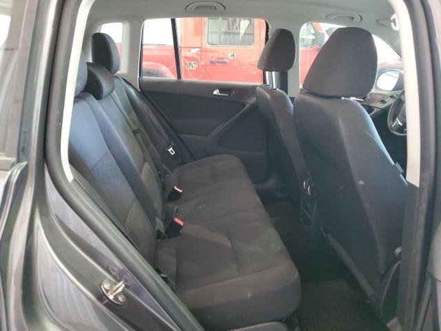 2015 Volkswagen Tiguan - Image 11