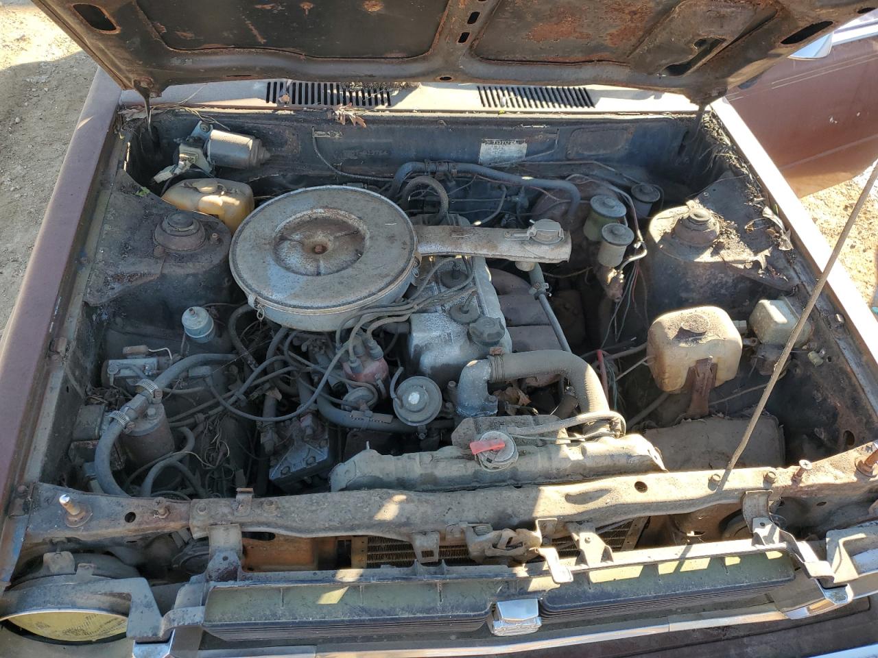 TE3751**** Salvage 1975 Toyota Corolla in Alabama State