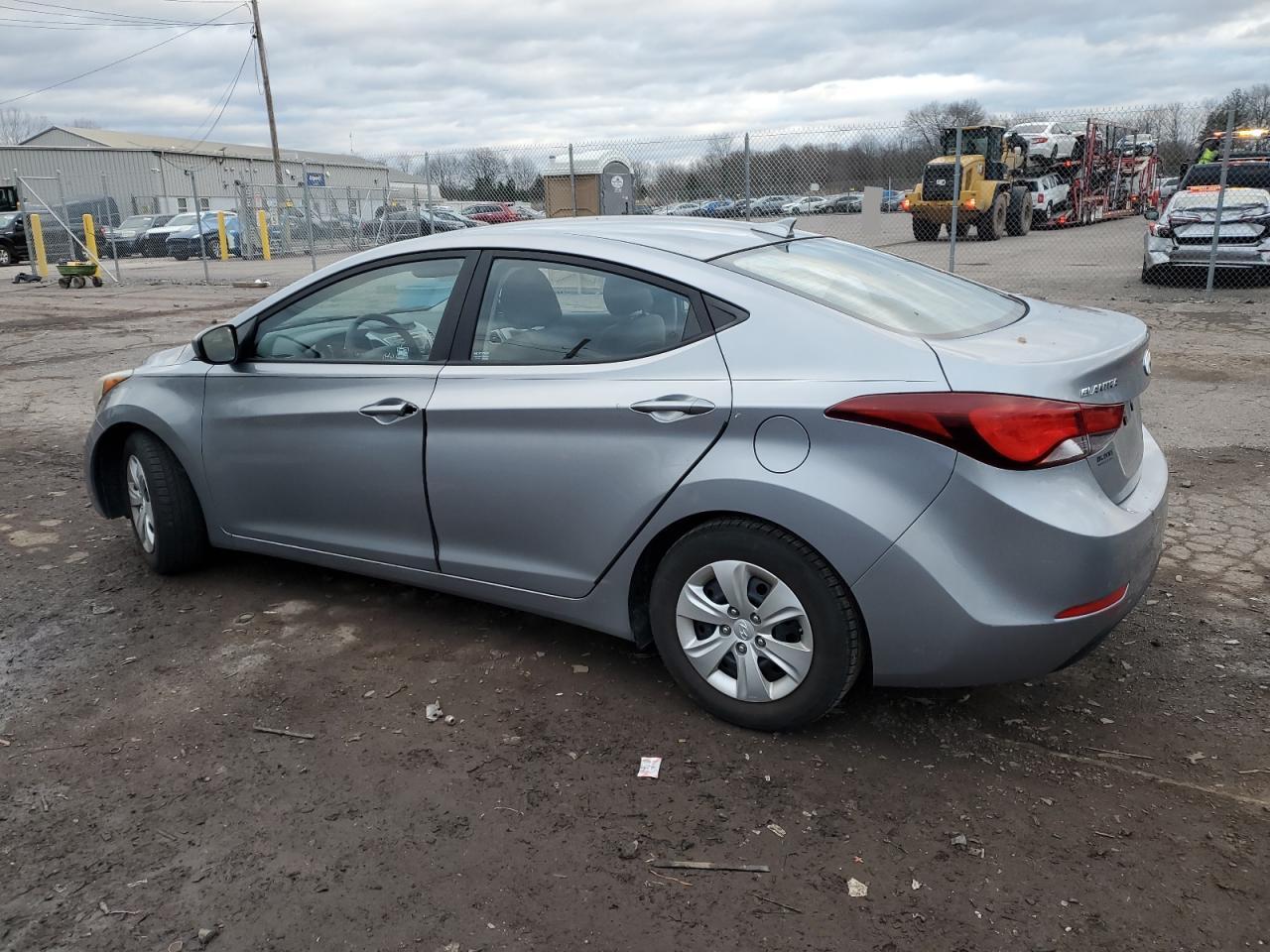 Lot #2935992814 2016 HYUNDAI ELANTRA SE