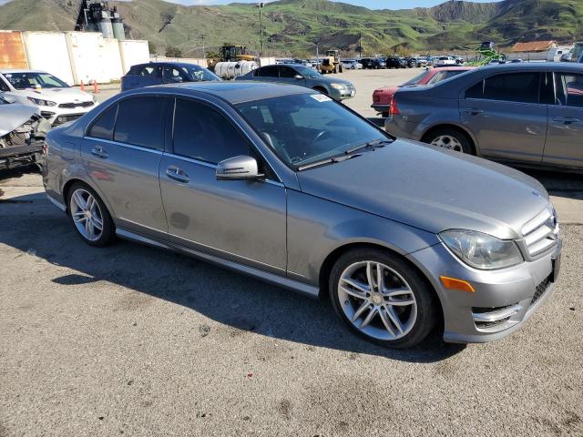 VIN WDDGF4HB1DR249957 2013 Mercedes-Benz C-Class, 250 no.4