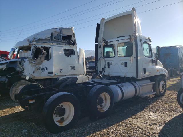 VIN 4T1B61HK4JU596562 2013 FREIGHTLINER ALL MODELS no.4