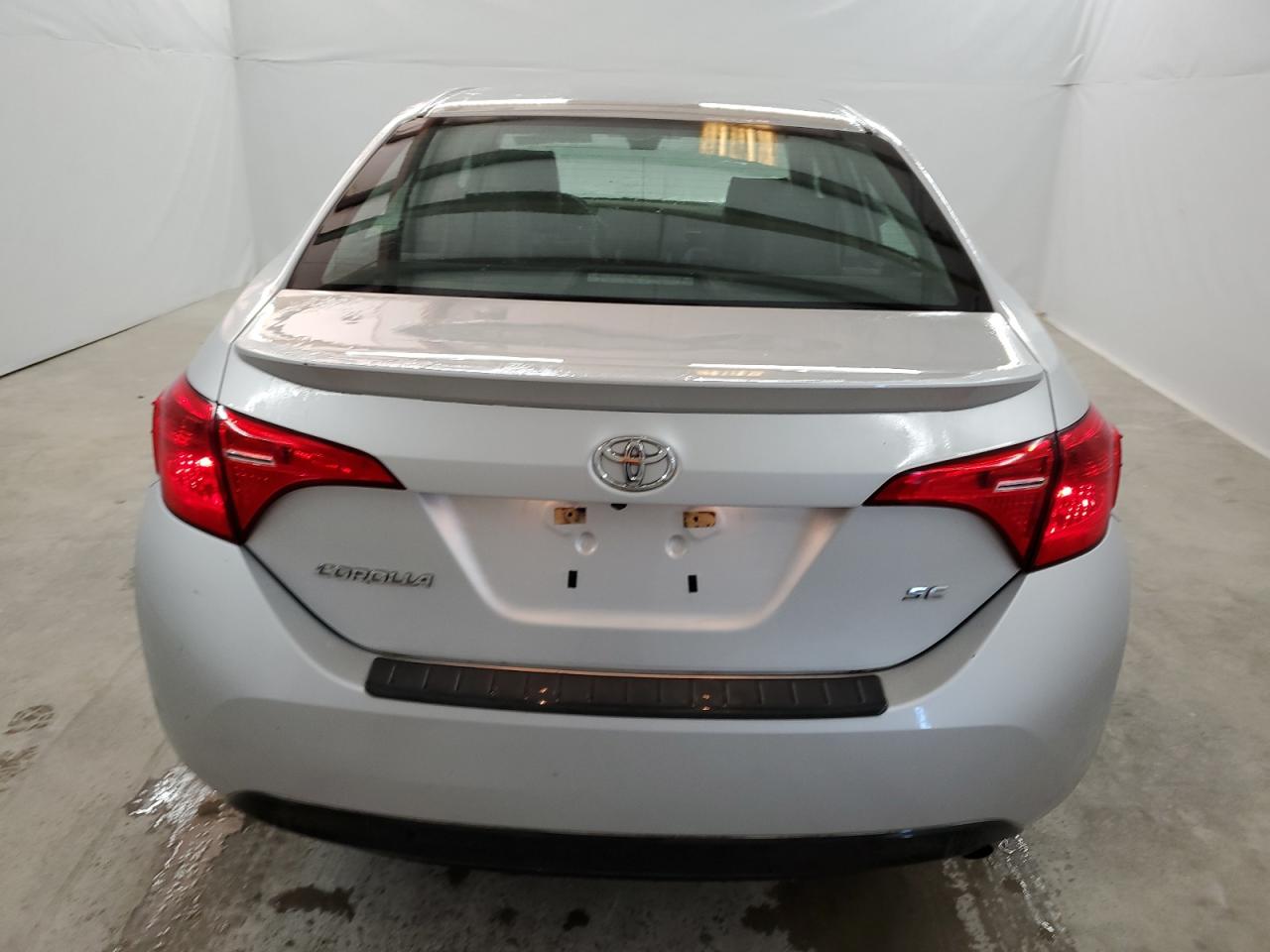 5YFBURHE0JP813945 2018 Toyota Corolla L