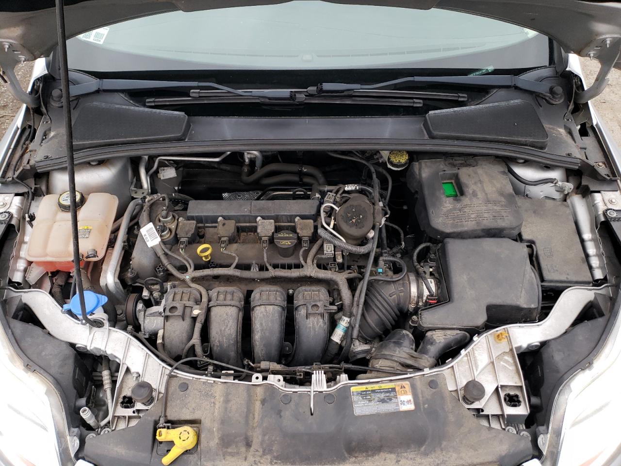 1FAHP3F25CL271041 2012 Ford Focus Se