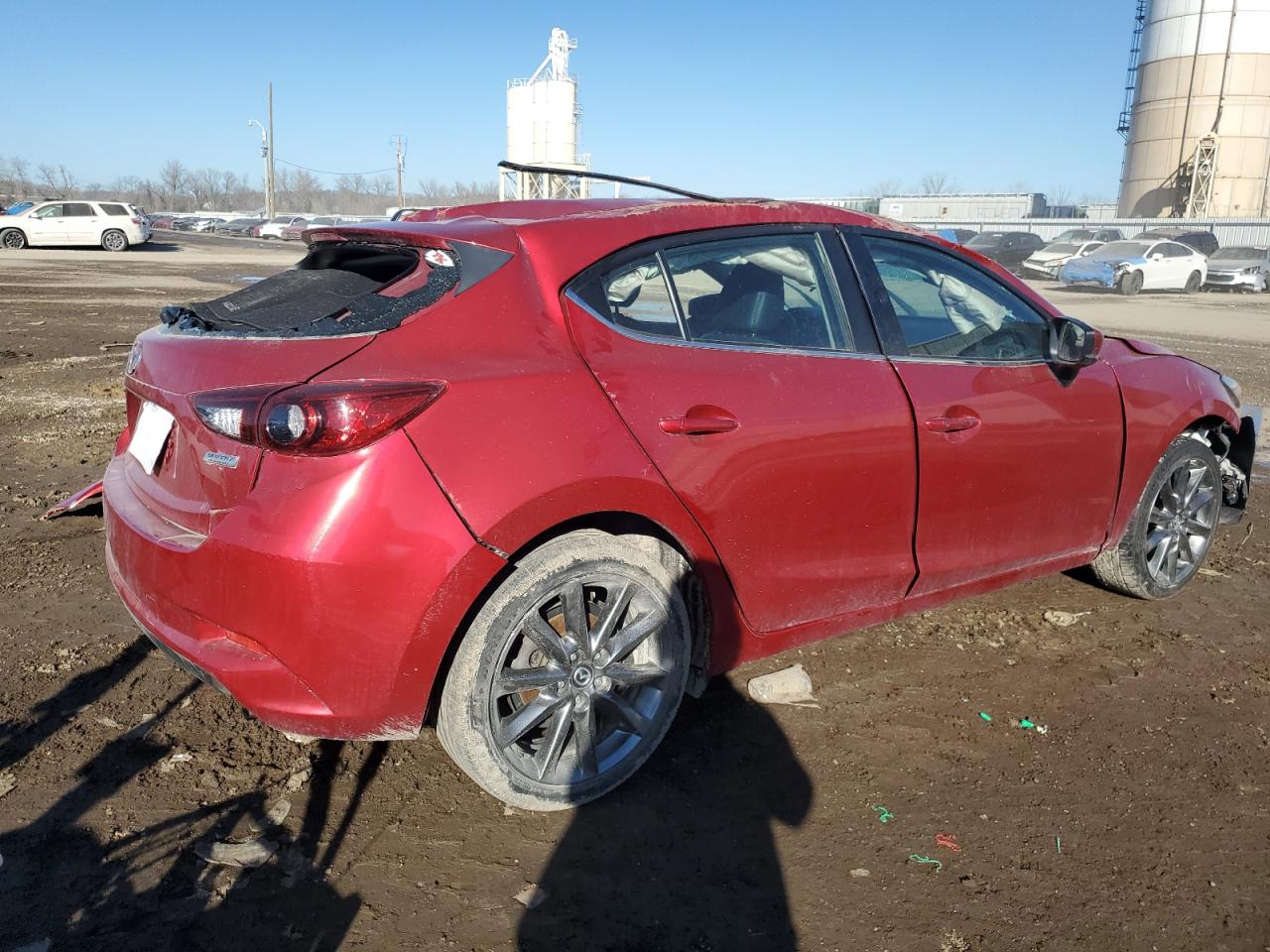 3MZBN1L36JM190582 2018 Mazda 3 Touring