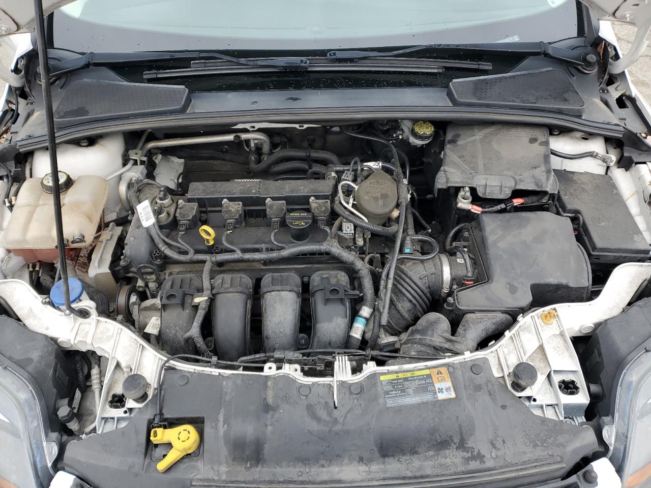 1FAHP3N26CL402737 2012 Ford Focus Titanium