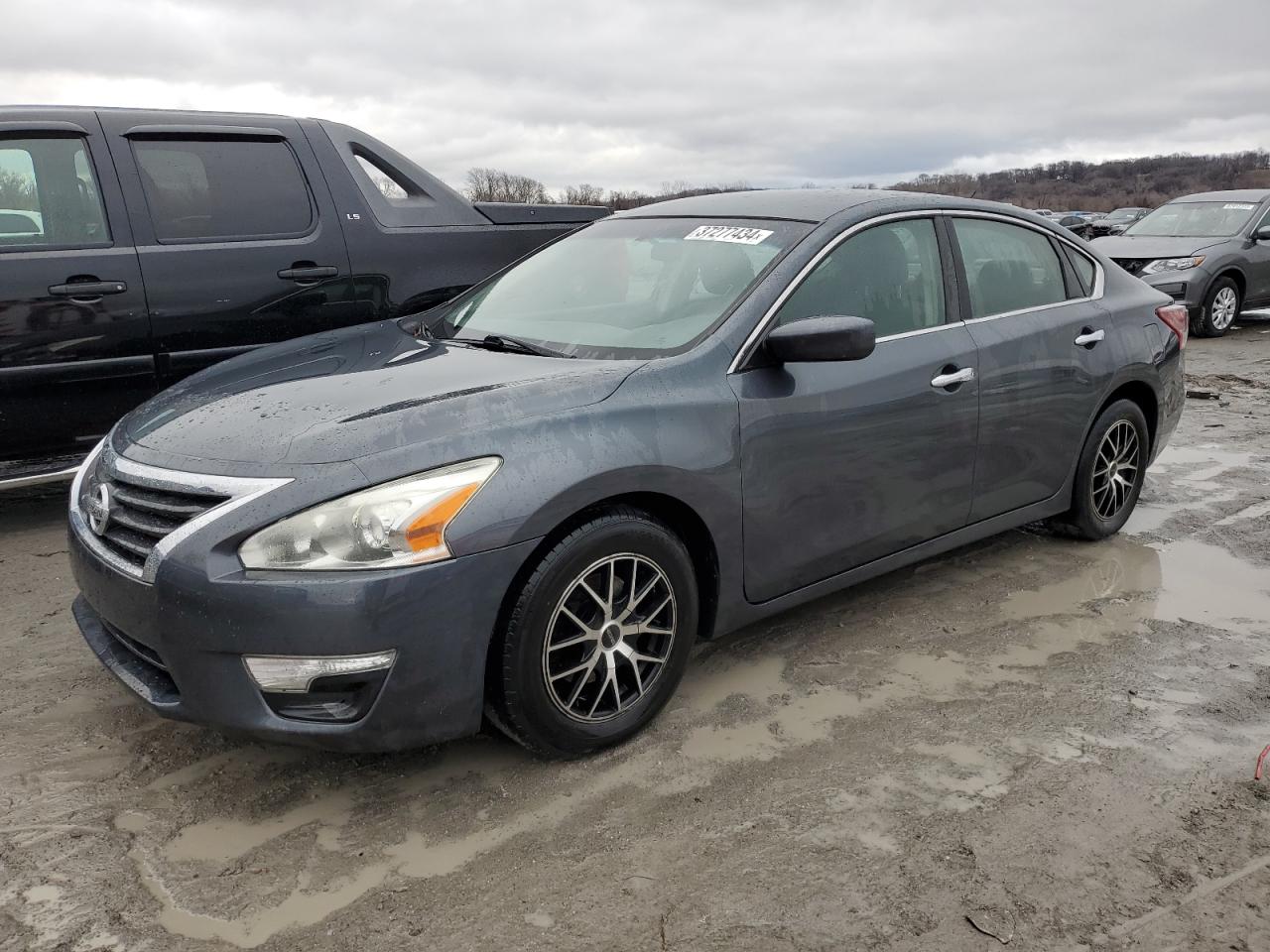 Nissan Altima 2013 