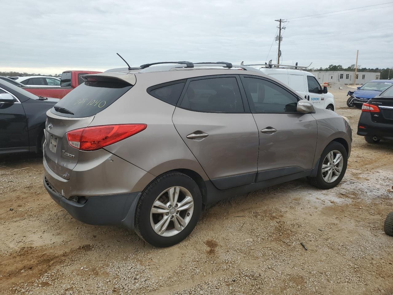 KM8JU3AC8CU401968 2012 Hyundai Tucson Gls