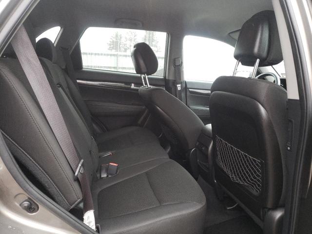 2015 KIA SORENTO LX - 5XYKTCA64FG632314