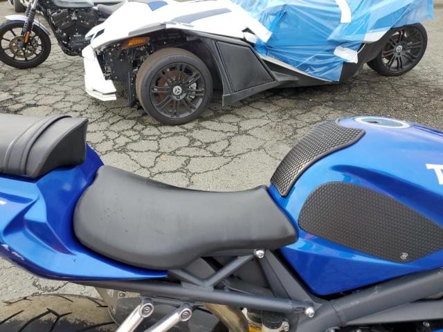 2011 TRIUMPH MOTORCYCLE DAYTONA 67 SMTD00NS9BT482529