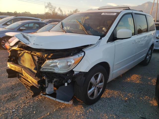 2011 Volkswagen Routan SE