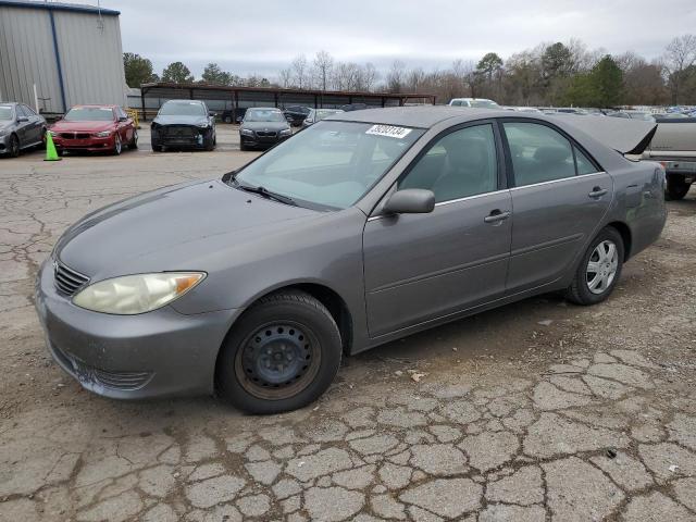 Lot #2325211620 2005 TOYOTA CAMRY LE salvage car