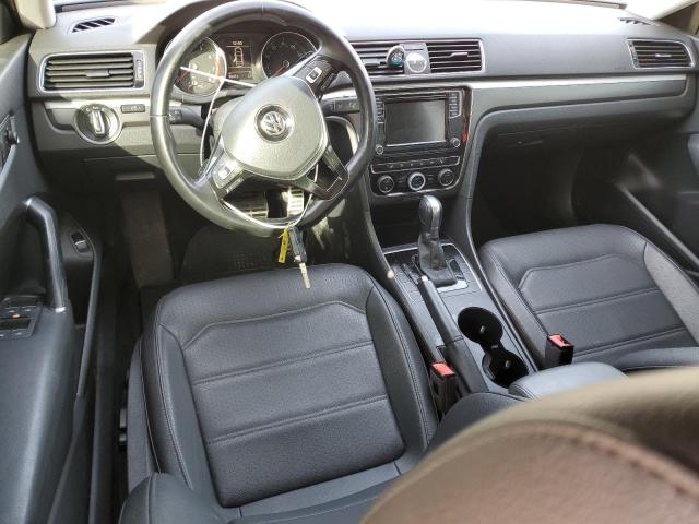 2017 VOLKSWAGEN PASSAT R-L - 1VWDT7A36HC076467