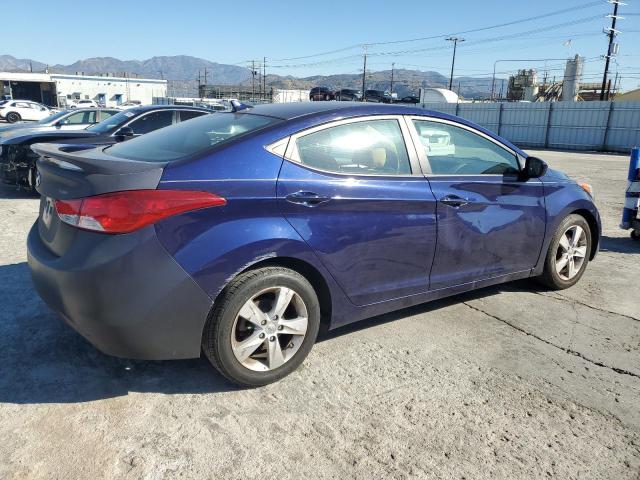 Image 3 of 2013 Hyundai Elantra salvage vehicle - Lot #37125744 at Copart