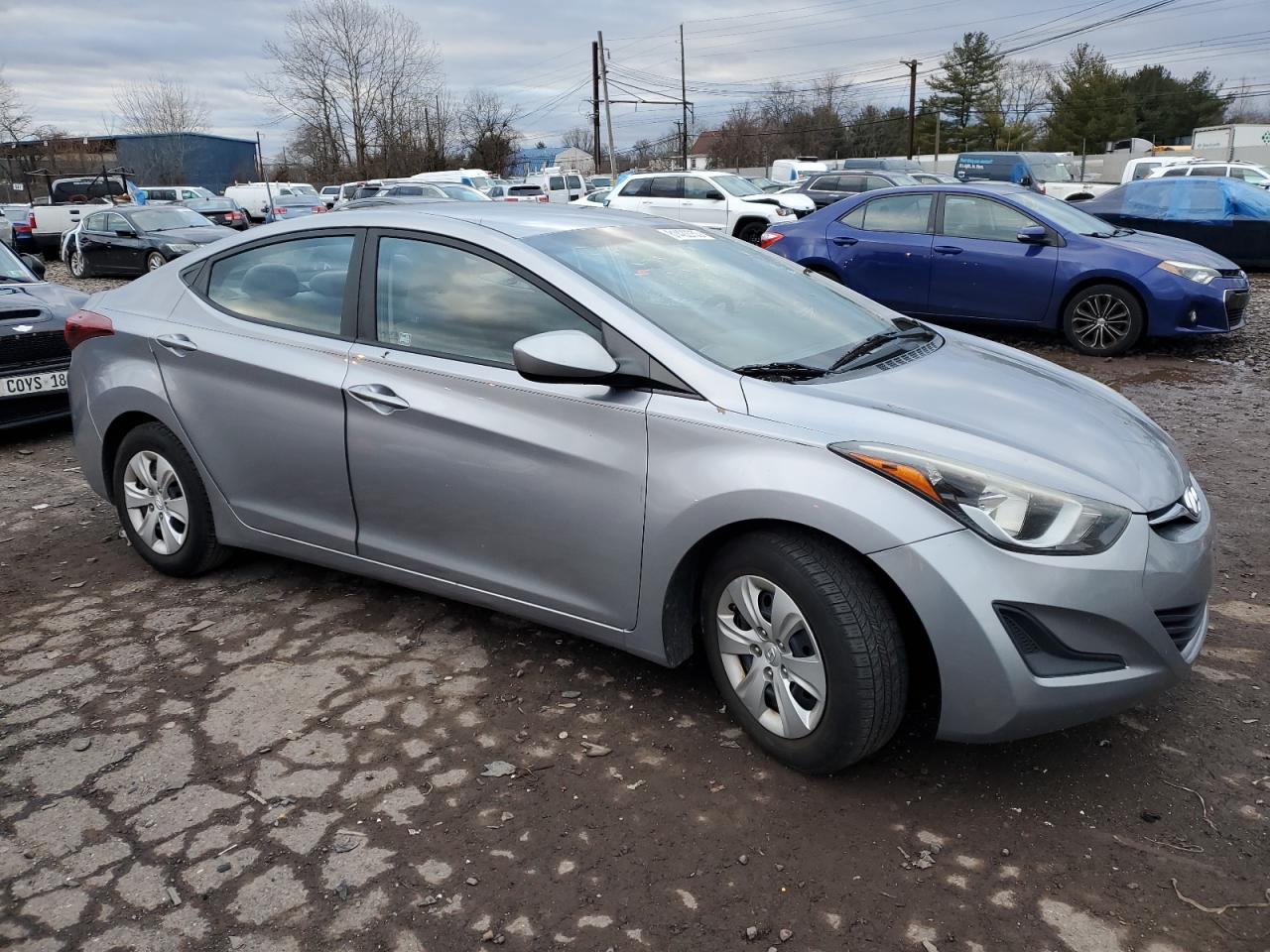 Lot #2935992814 2016 HYUNDAI ELANTRA SE