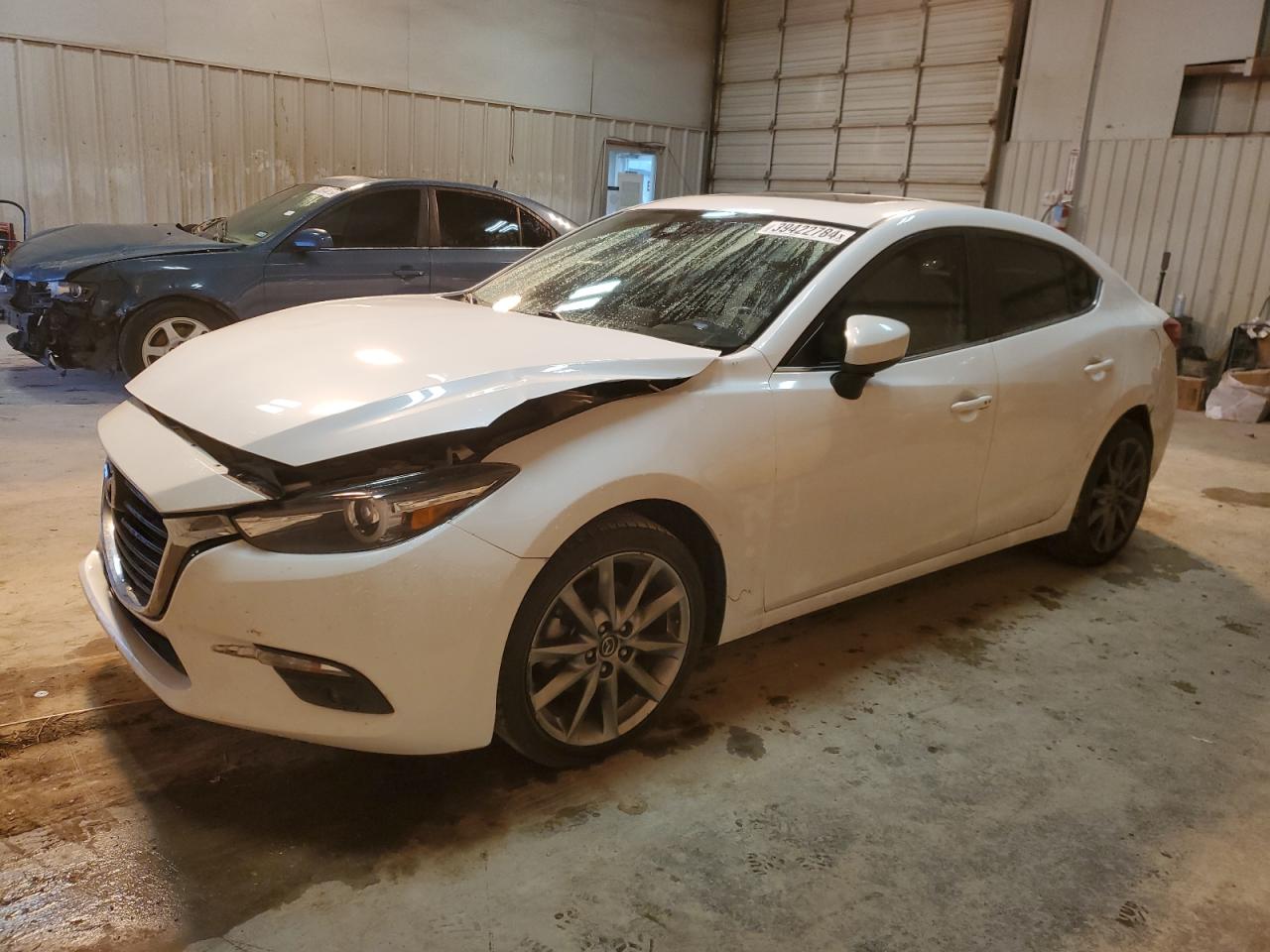 3MZBN1W38JM269134 2018 Mazda 3 Grand Touring