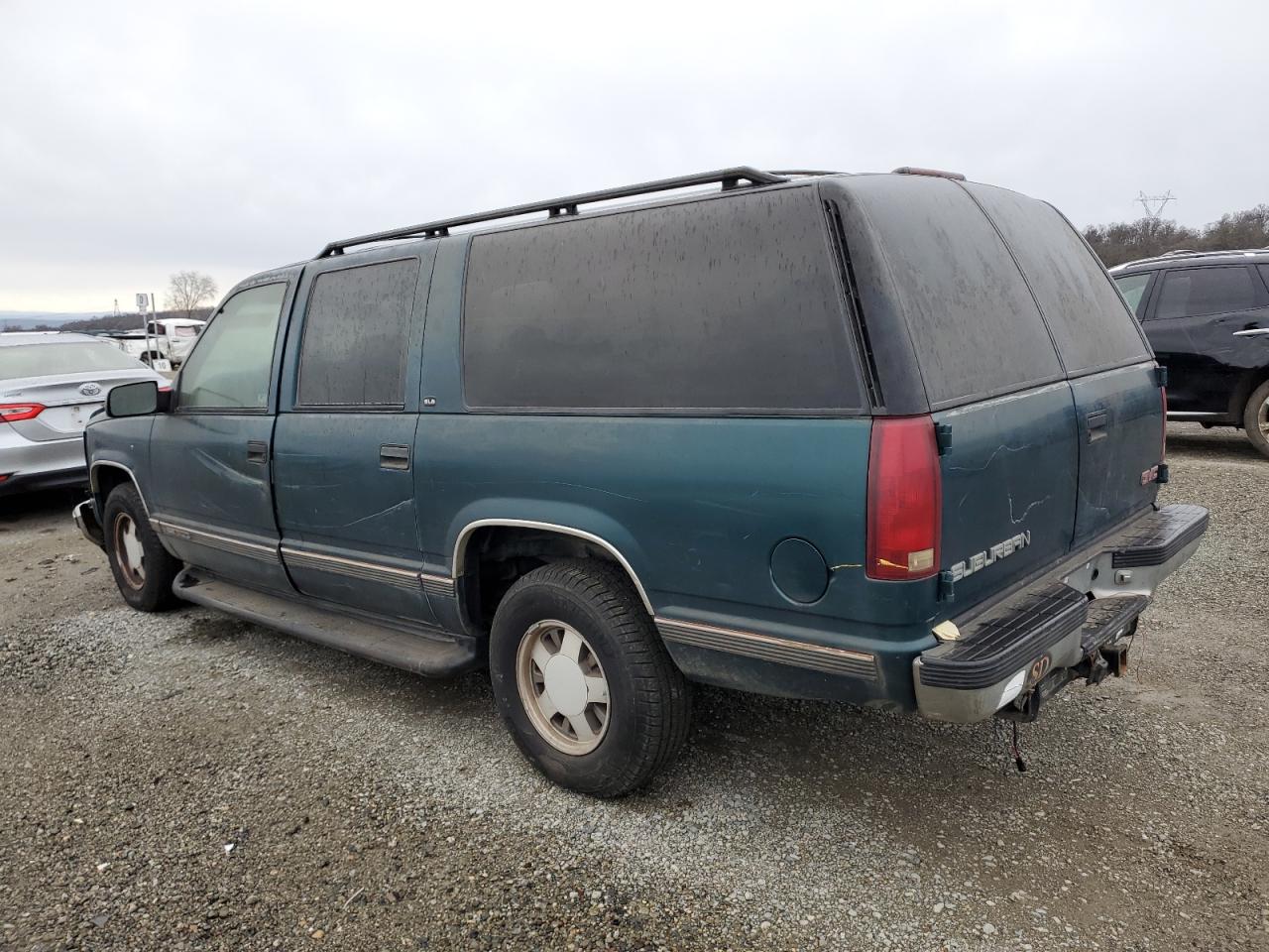 1GKEC16R0XJ794712 1999 GMC Suburban C1500