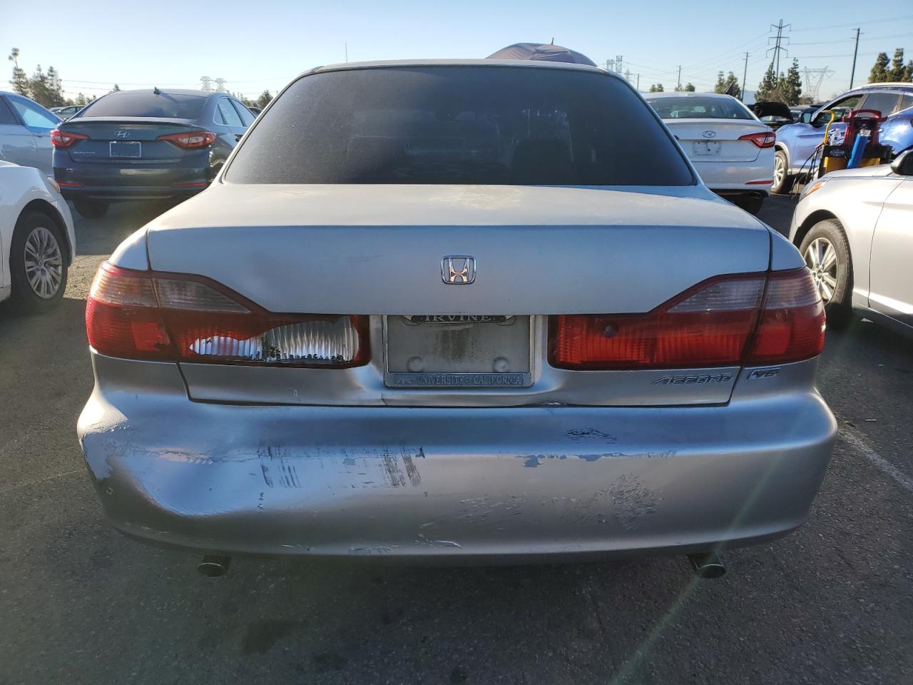 1HGCG1646XA032921 1999 Honda Accord Lx