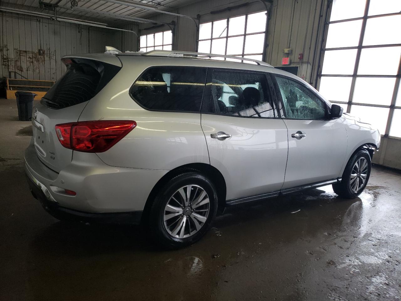 2020 Nissan Pathfinder Sv vin: 5N1DR2BM7LC581059