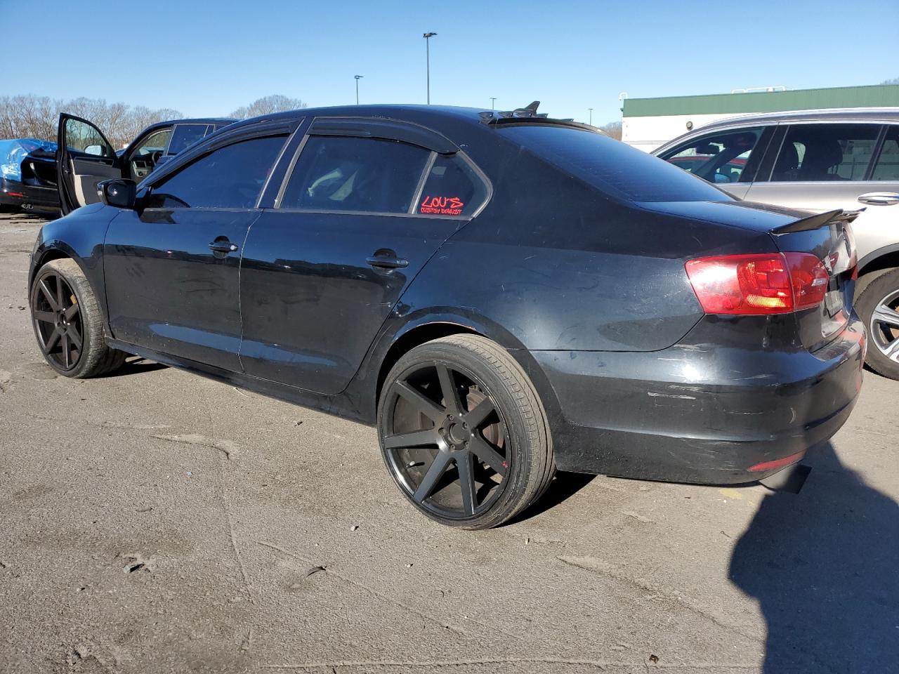 3VWDZ7AJ2BM389812 2011 Volkswagen Jetta Se