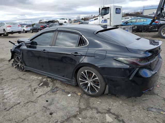 VIN 4T1B11HK4JU054649 2018 Toyota Camry, L no.2