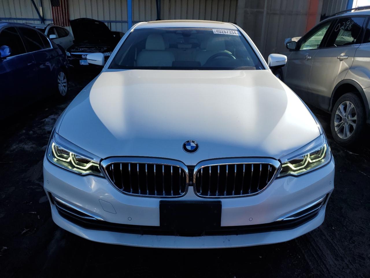 WBAJE7C51JG892450 2018 BMW 540 Xi