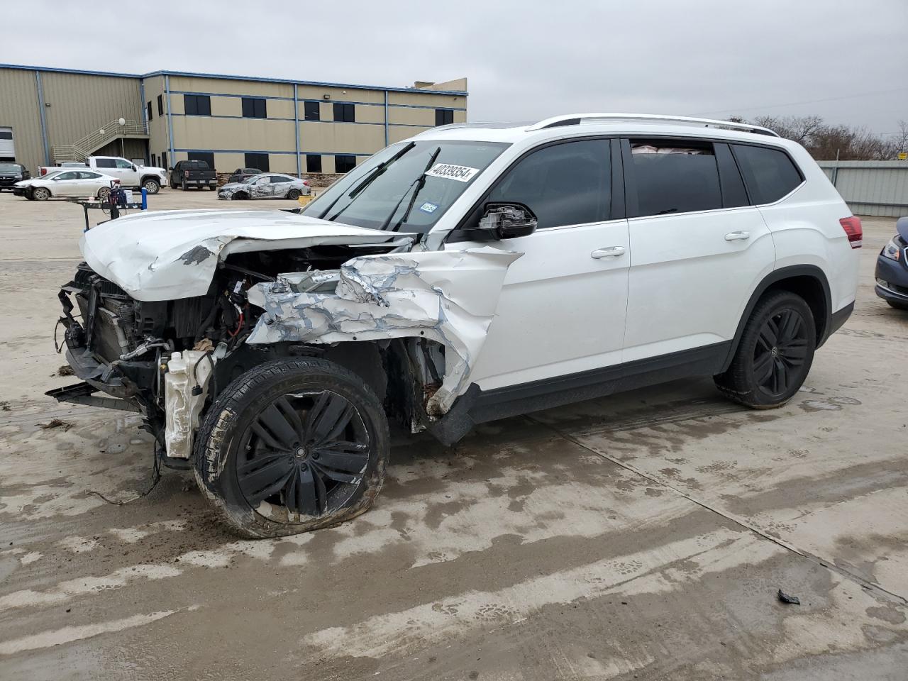 2019 VOLKSWAGEN ATLAS SE  (VIN: 1V2WR2CA8KC589637)