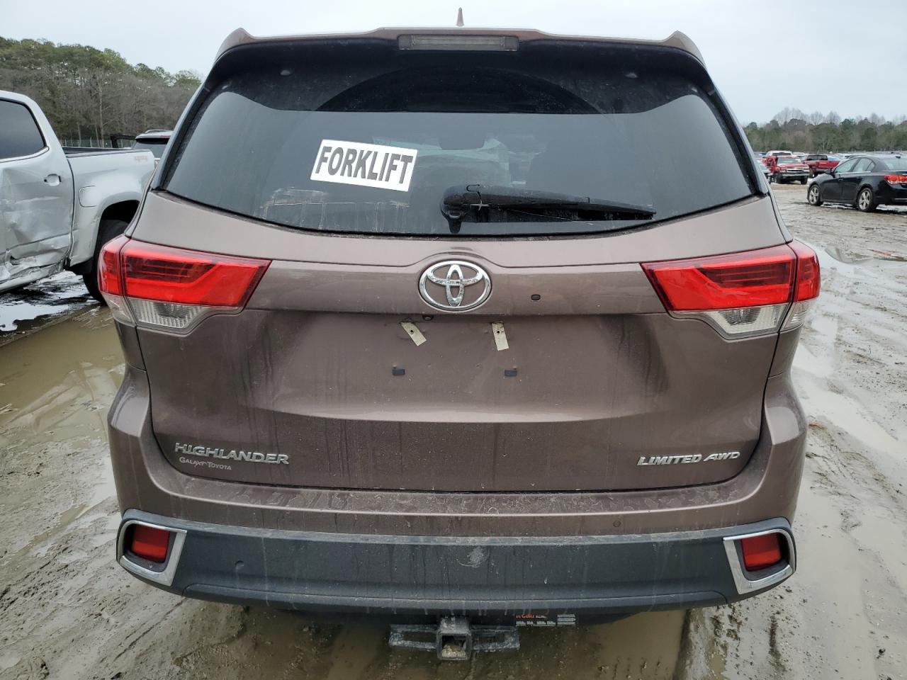 Lot #2339927443 2018 TOYOTA HIGHLANDER