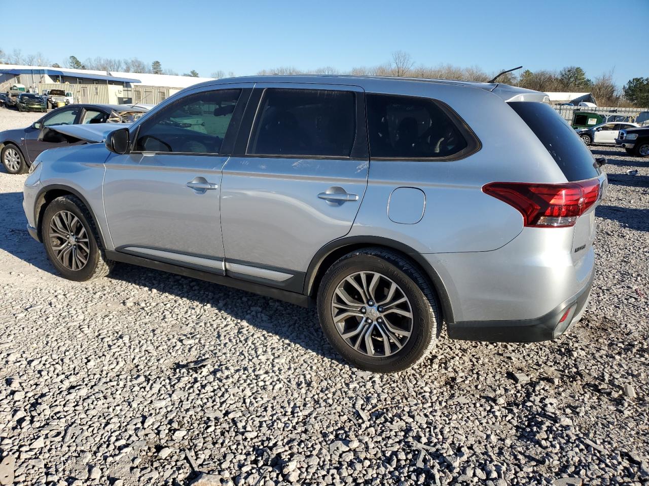 2016 Mitsubishi Outlander Es vin: JA4AD2A32GZ025981