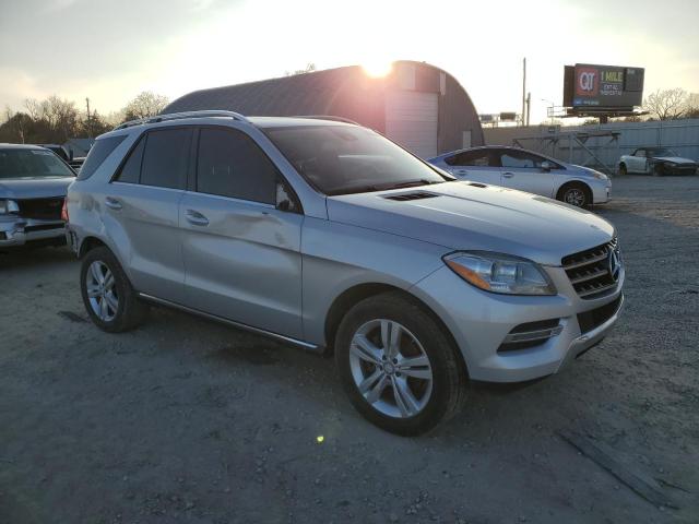 VIN 4JGDA5HB8FA465593 2015 Mercedes-Benz ML-Class, ... no.4