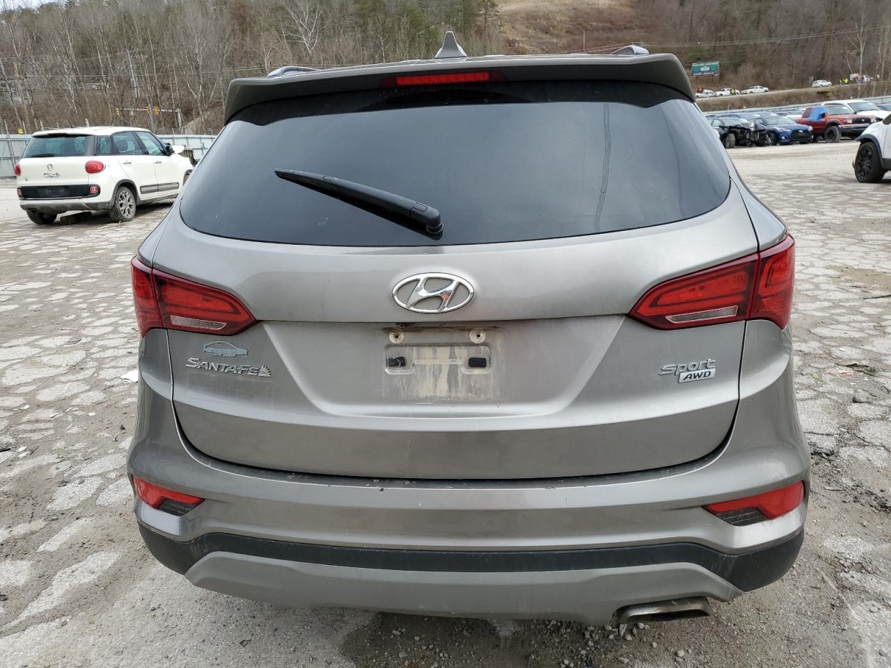 5NMZUDLB6JH090014 2018 Hyundai Santa Fe Sport
