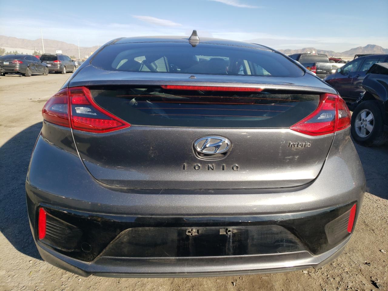 2019 Hyundai Ioniq Limited vin: KMHC85LC3KU143055