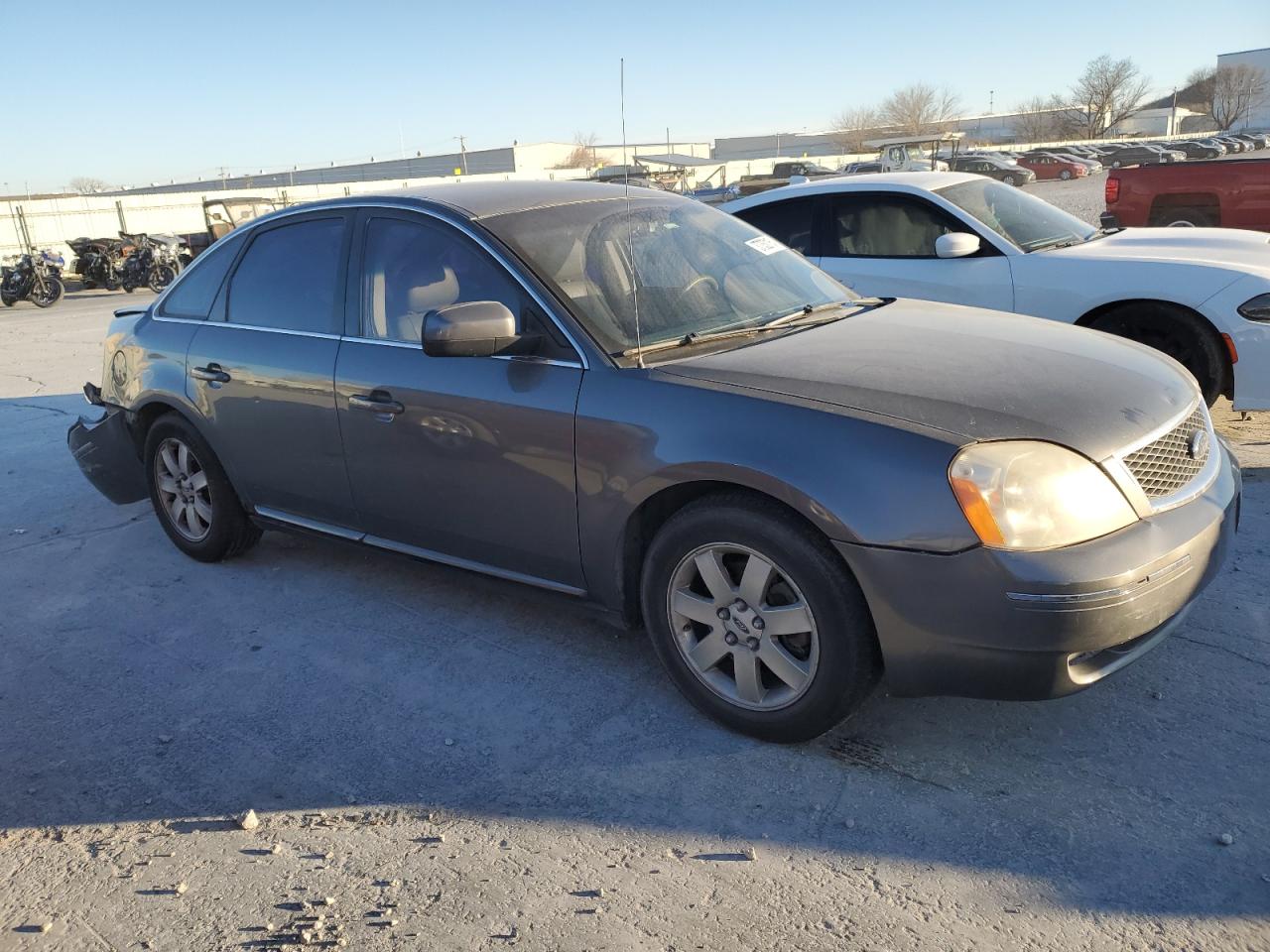 Lot #3028694758 2006 FORD FIVE HUNDR