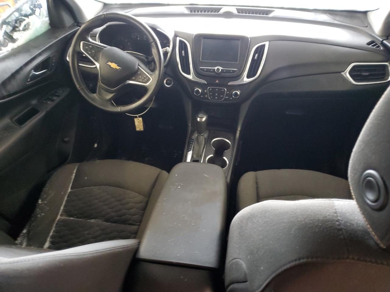 2GNAXJEV3J6255526 2018 Chevrolet Equinox Lt