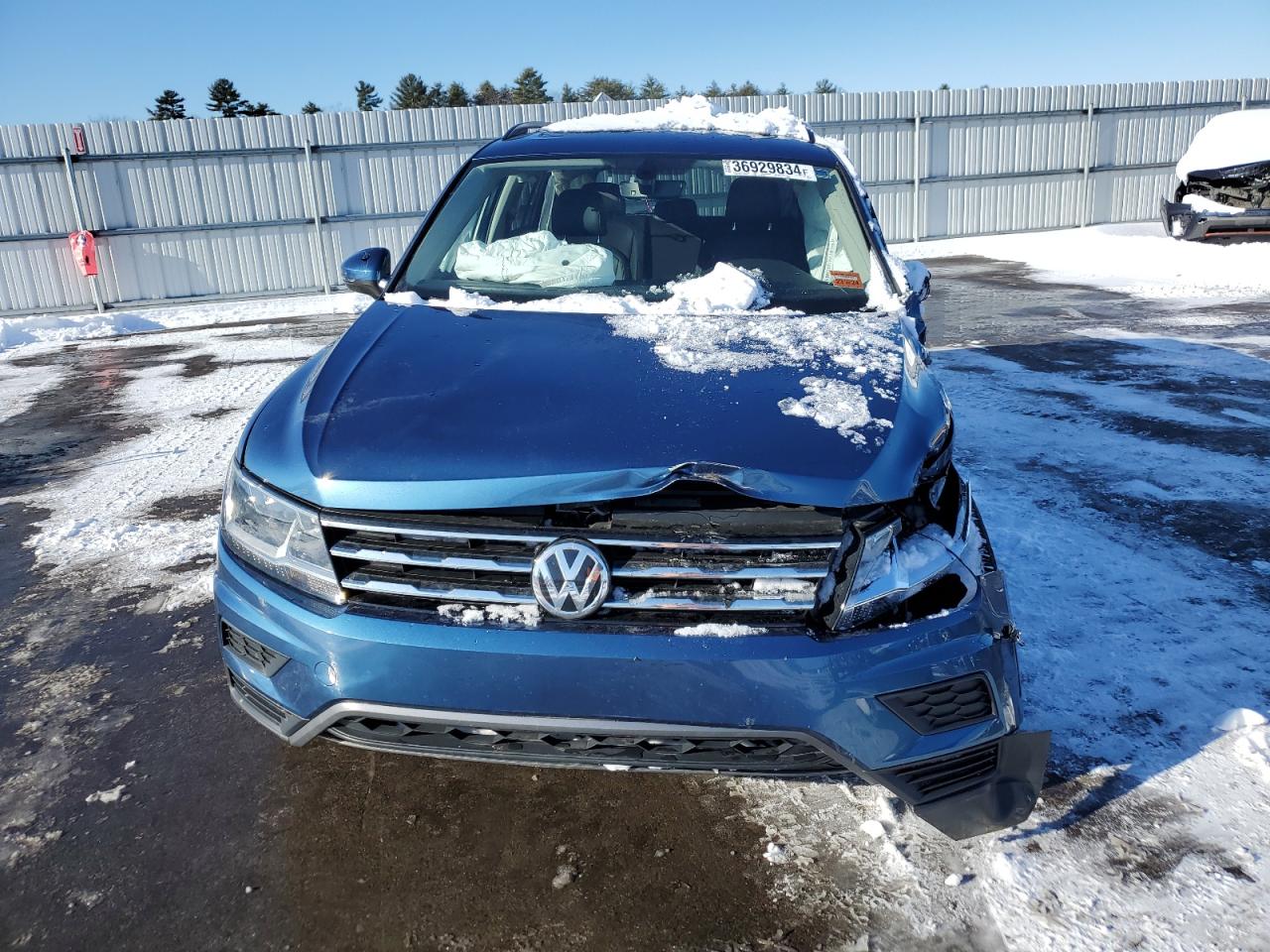 3VV3B7AXXLM128793 2020 Volkswagen Tiguan Se