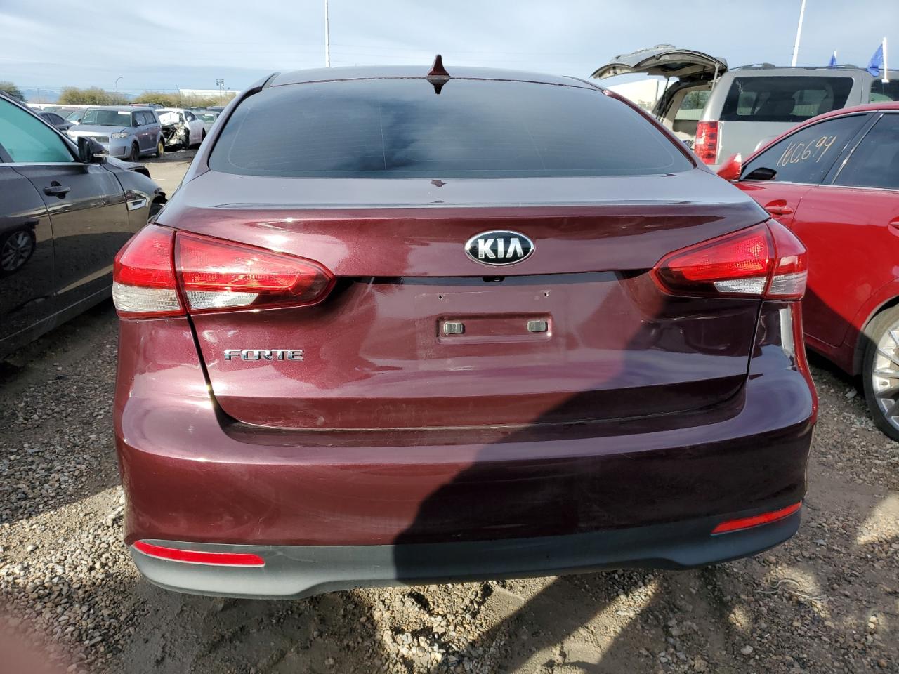 2017 Kia Forte Lx vin: 3KPFL4A76HE02206