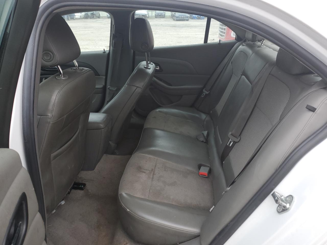 1G11C5SA9GF107577 2016 Chevrolet Malibu Limited Lt