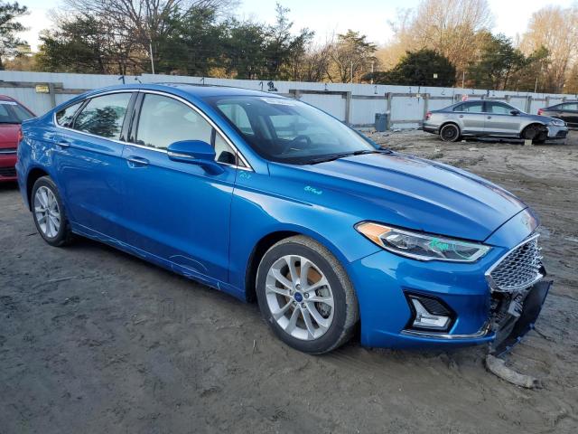 3FA6P0SU3KR126531 2019 FORD FUSION, photo no. 4