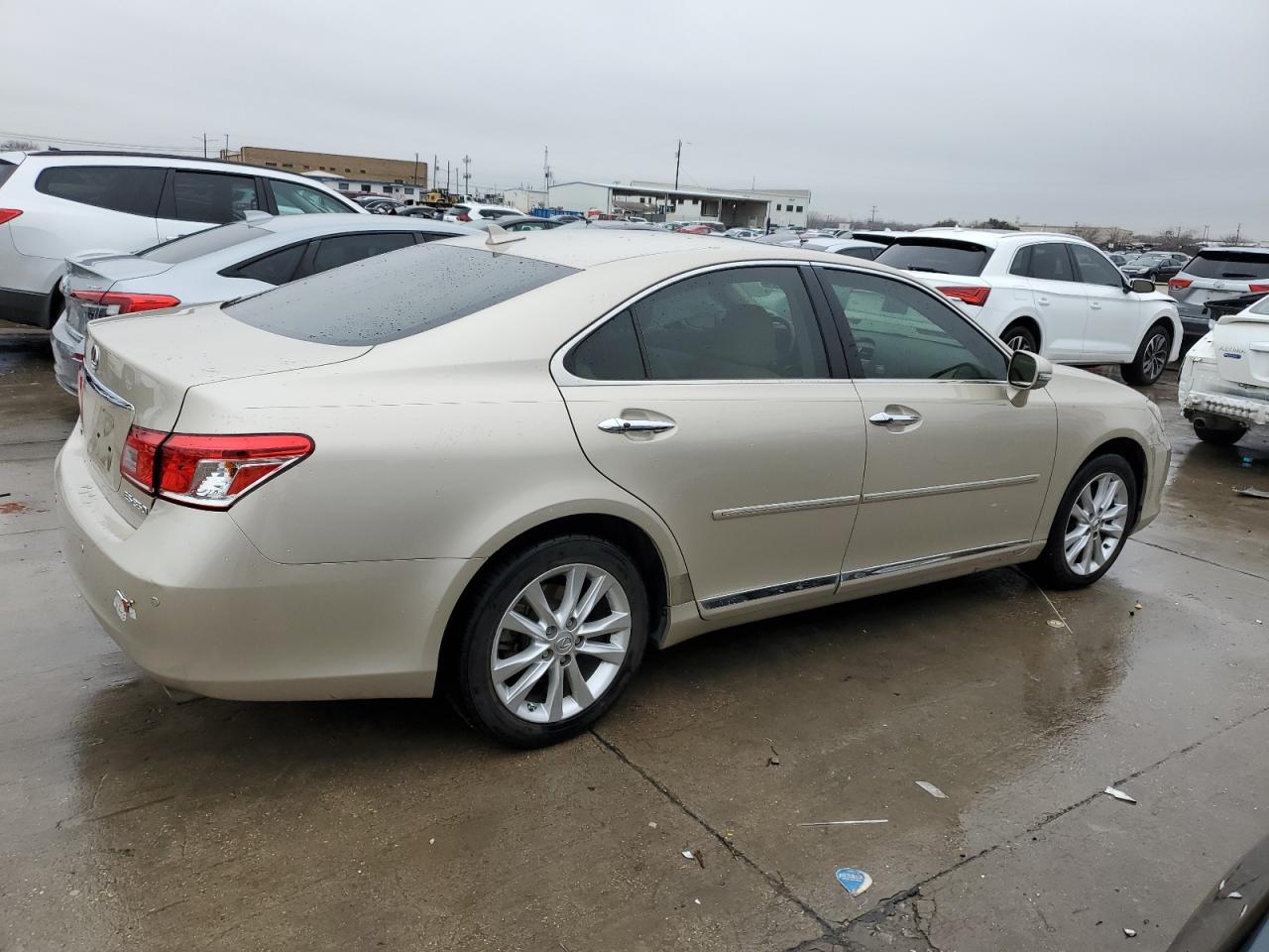 JTHBK1EG9B2465008 2011 Lexus Es 350