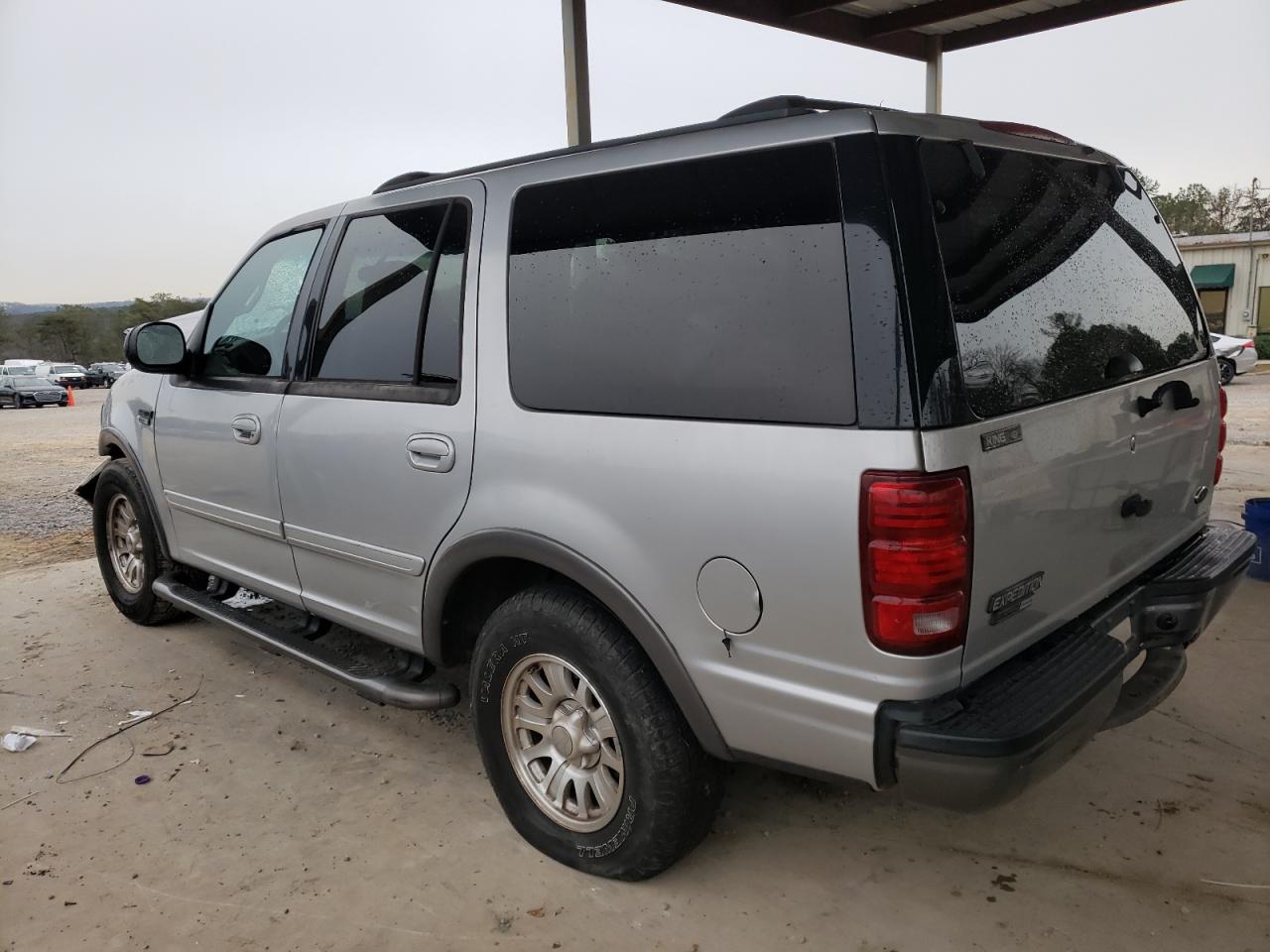 1FMRU15W32LA23915 2002 Ford Expedition Xlt